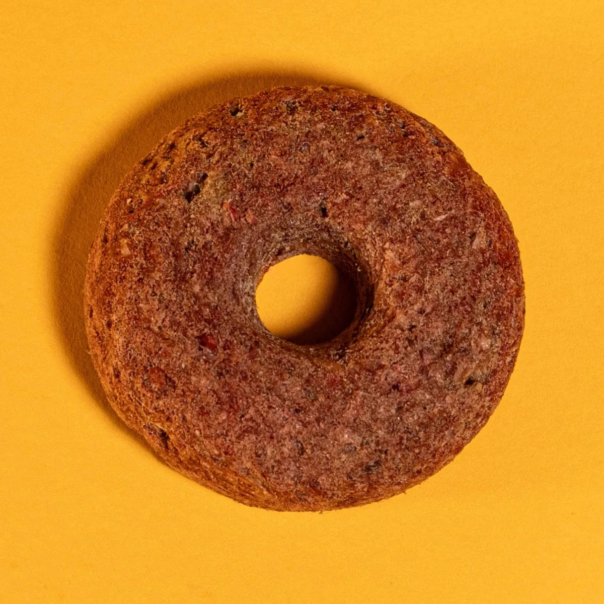 Freeze-Dried Duck & Dragon Fruit Donut Treat for Dogs & Cats - Golden Nibbles